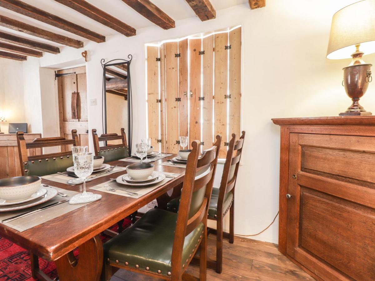 Tudor Cottage Сануидж Екстериор снимка