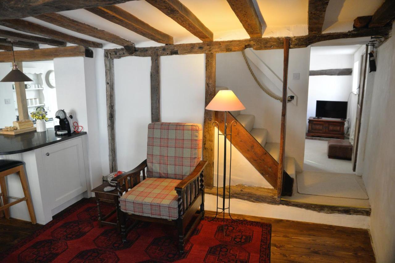 Tudor Cottage Сануидж Екстериор снимка